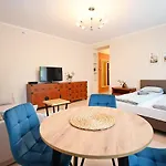 Przytulne Studio 3City Z Klimatyzacja W Centrum Sopotu By Noclegi Renters